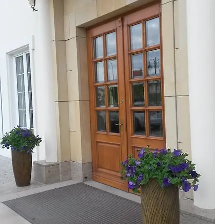 Rezort Zielone Wzgorze Koleczkowo- Centrum Rehabilitacji *